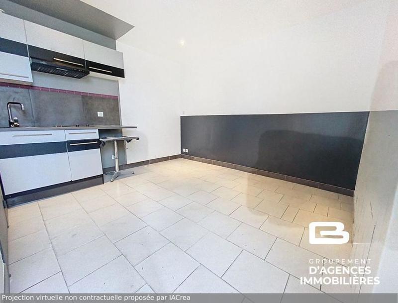 Immeuble - 170 m² - 10 pièces