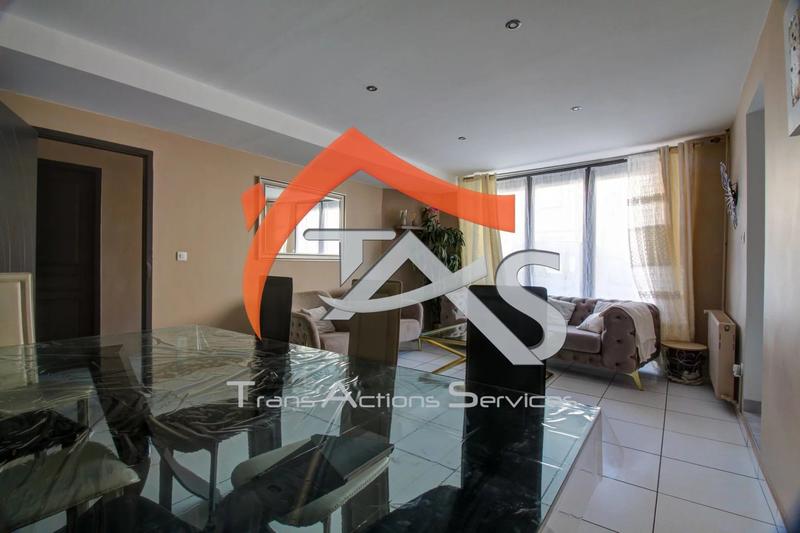 Immeuble - 214 m² - 8 pièces