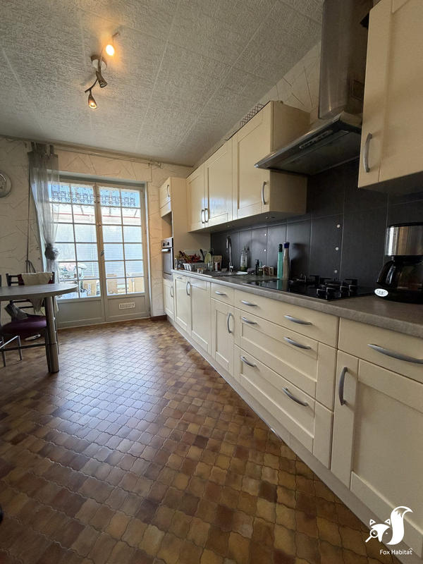 Maison - 85 m² - 5 pièces