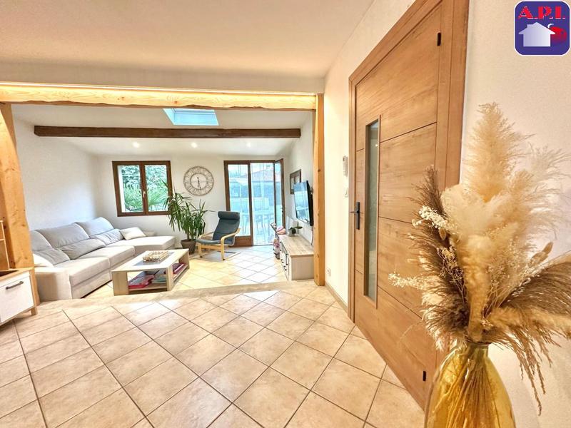 Maison - 115 m² - 4 pièces