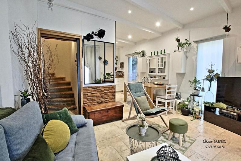 Maison - 98 m² - 4 pièces