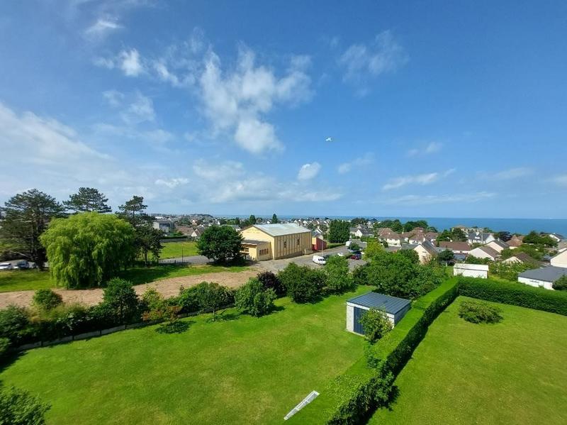 Appartement - 93 m² - 5 pièces