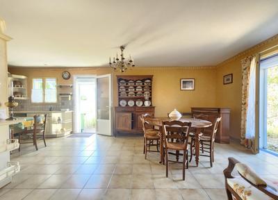 Maison - 139 m² - 7 pièces