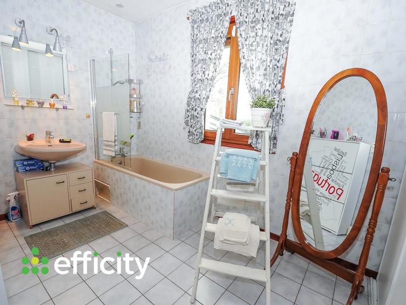 Pavillon - 200 m² - 5 pièces