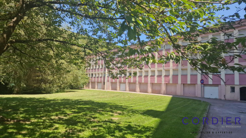 Appartement - 97 m² - 4 pièces