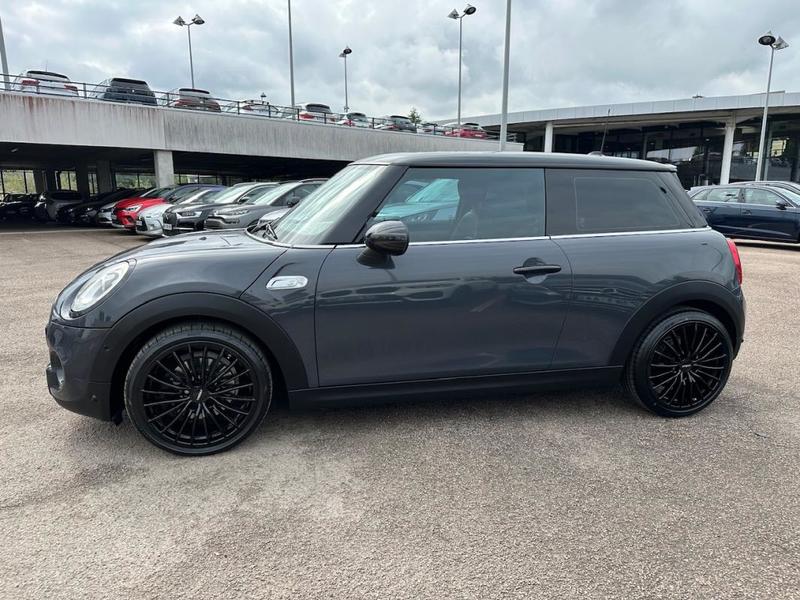 Mini Mini III (F56) 2.0 192 Cooper s Pack Red Hot Chili Bva