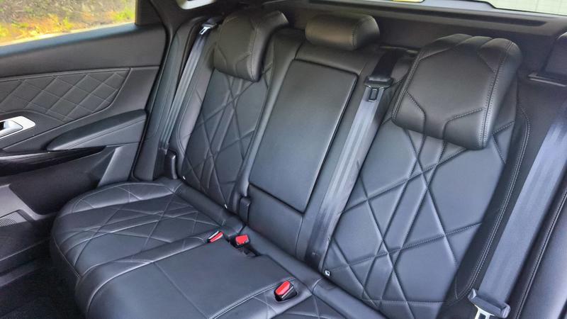 Ds Ds 7 Crossback 1.5 Blue HDi 130 Eat8 Rivoli