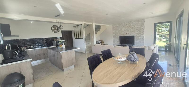 Maison - 128 m² - 6 pièces