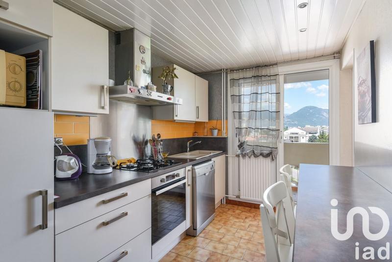 Appartement - 79 m² - 4 pièces