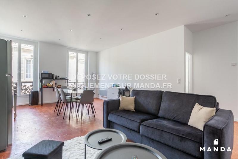 Chambre - 11 m² - 5 pièces