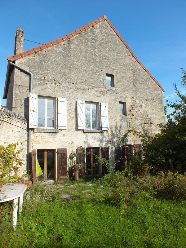 Maison en pierre - 123 m² - 4 pièces