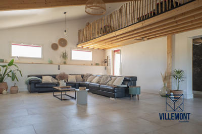 Maison - 210 m² - 9 pièces