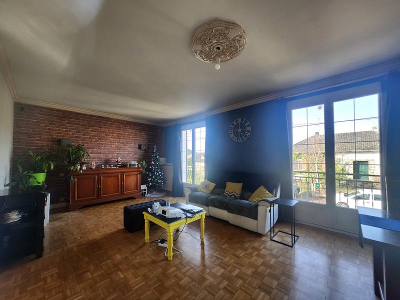 Maison - 143 m² - 7 pièces