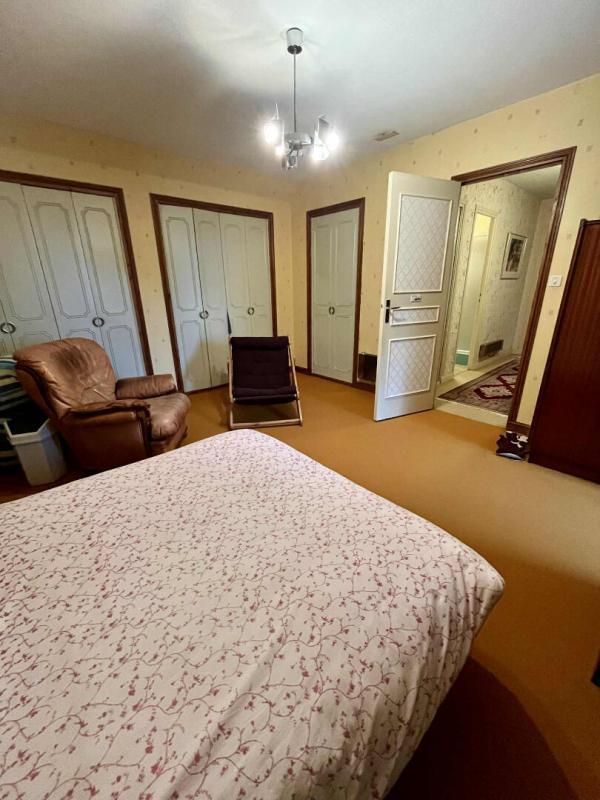 Maison - 177 m² - 6 pièces