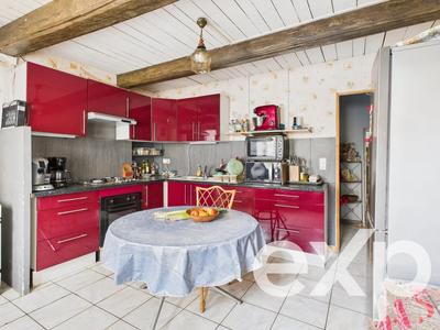Maison - 97 m² - 4 pièces