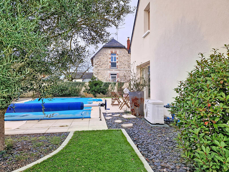 Maison - 167 m² - 6 pièces