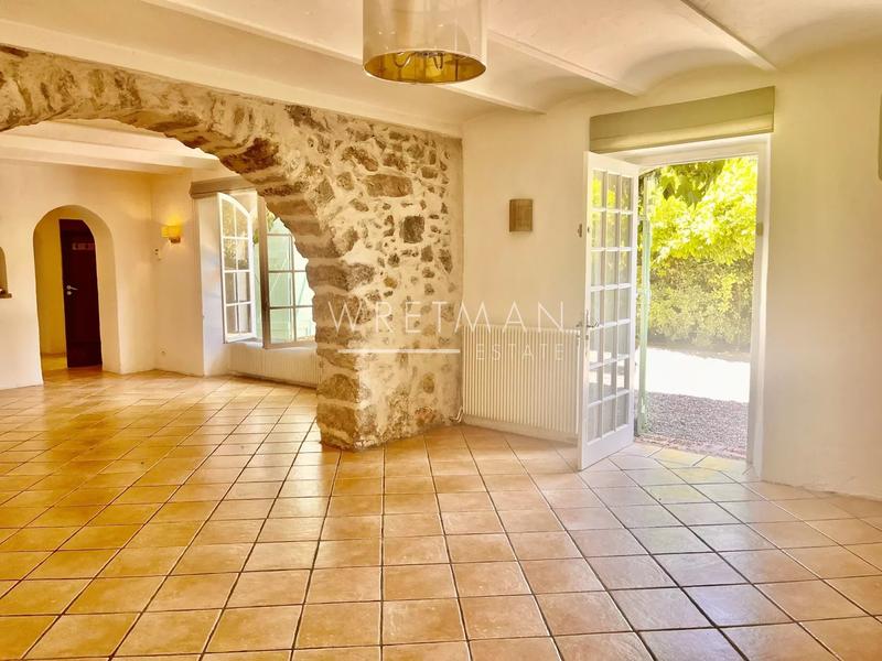 Maison - 300 m² - 10 pièces