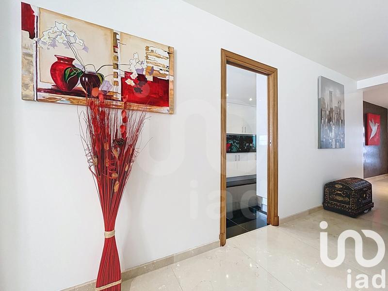 Maison - 181 m² - 7 pièces