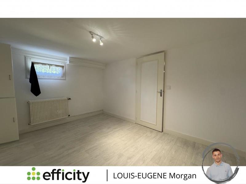 Maison - 156 m² - 9 pièces