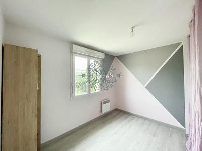 Pavillon - 80 m² - 5 pièces