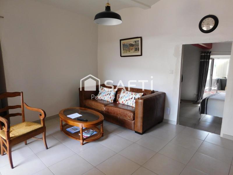 Maison - 245 m² - 12 pièces