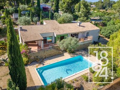 Maison - 197 m² - 5 pièces