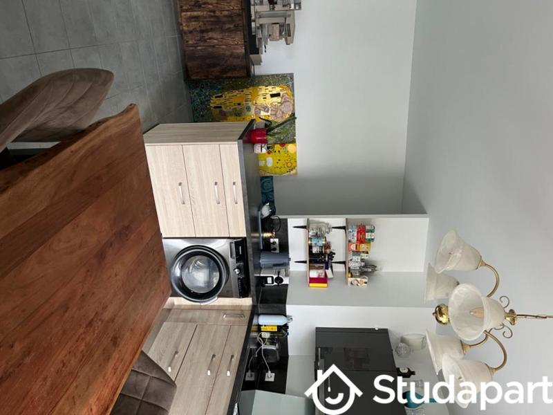 Chambre - 9 m² - 1 pièce