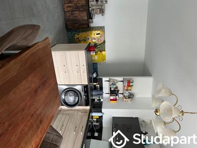 Chambre - 9 m² - 1 pièce