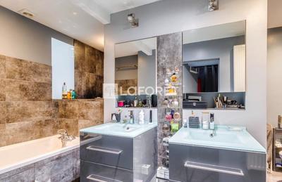 Loft - 185 m² - 5 pièces