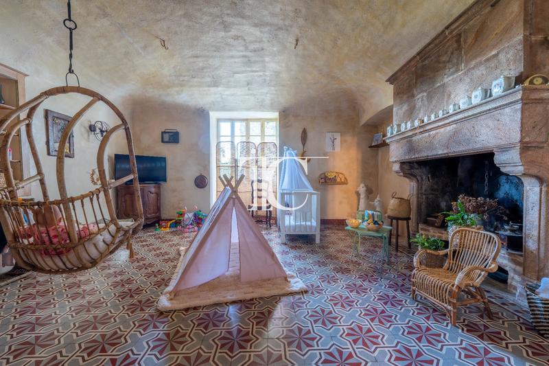 Maison - 141 m² - 6 pièces