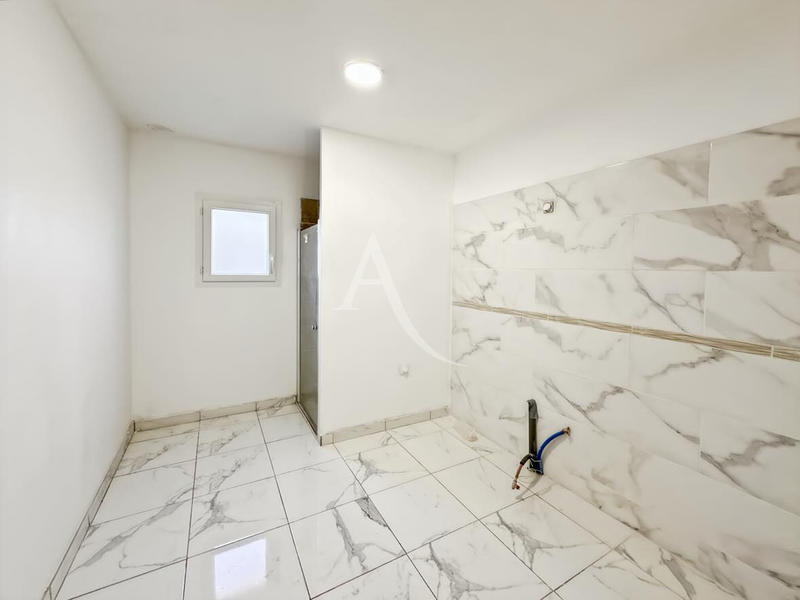 Maison - 127 m² - 5 pièces