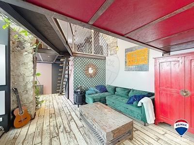 Loft - 72 m² - 3 pièces