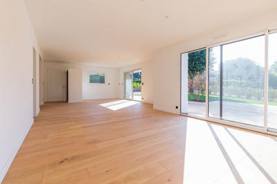 Maison - 155 m² - 6 pièces