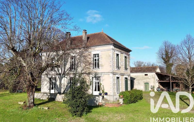 Maison - 291 m² - 12 pièces