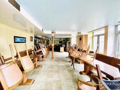 Maison - 320 m² - 10 pièces