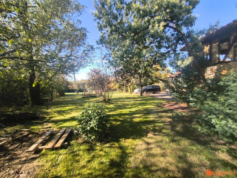 Maison - 248 m² - 9 pièces