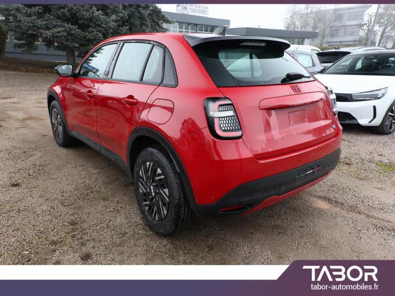 Fiat 600 600e Red Led Pdc reg CarPlay 11kWOBC Bt