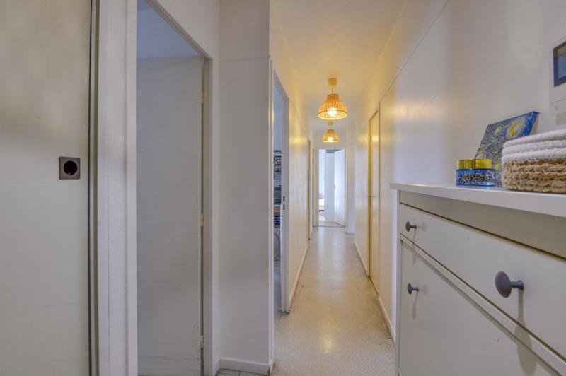 Appartement - 79 m² - 4 pièces