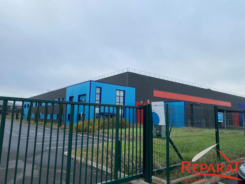 Local commercial - 4 174 m²