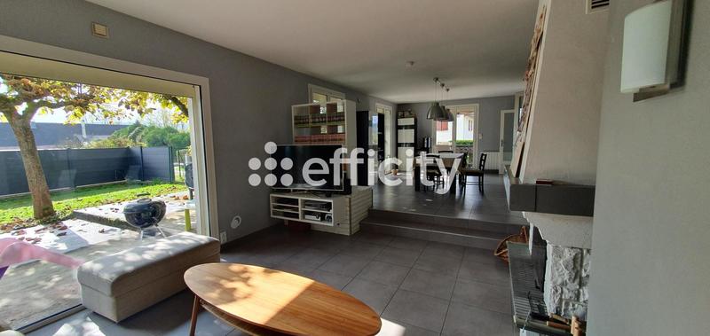 Maison - 193 m² - 7 pièces