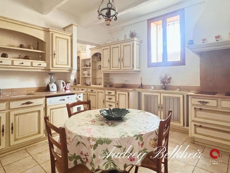 Maison en pierre - 260 m² - 7 pièces