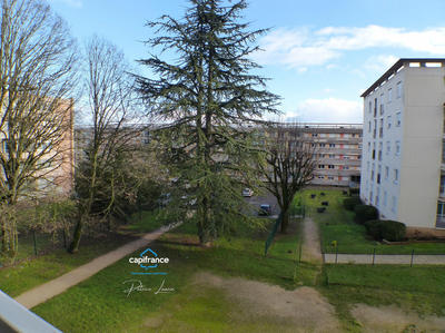 Appartement - 82 m² - 4 pièces