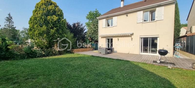 Maison - 130 m² - 7 pièces