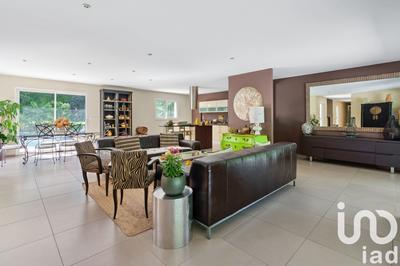 Maison - 190 m² - 6 pièces