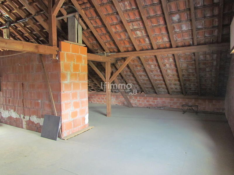 Maison - 102 m² - 4 pièces