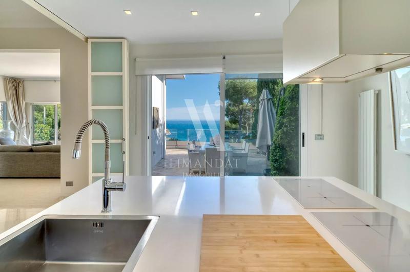 Villa - 220 m² - 5 pièces