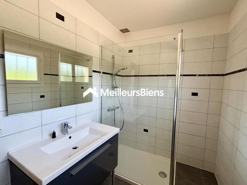 Maison - 95 m² - 5 pièces