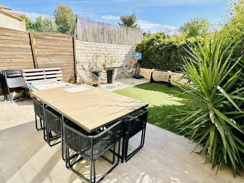 Propriété - 73 m² - 4 pièces