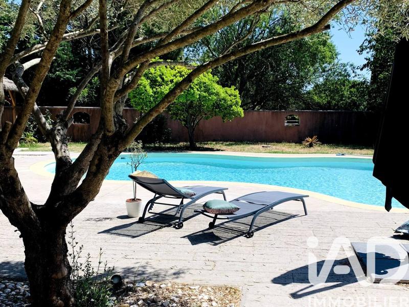 Maison - 185 m² - 5 pièces