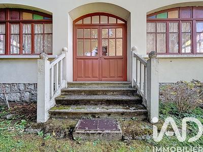 Maison - 205 m² - 10 pièces